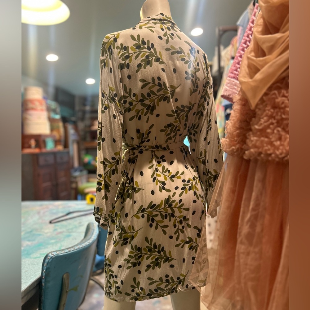 Olive 🫒 Tree Robe - Picture 7 of 12